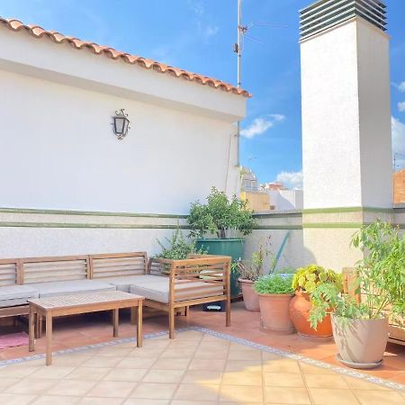 Fudodo舒适3 Beds Hotell L'Hospitalet de Llobregat Exteriör bild