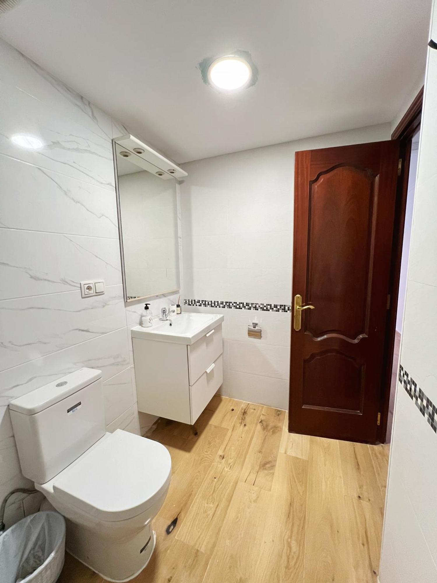 Fudodo舒适3 Beds Hotell L'Hospitalet de Llobregat Exteriör bild